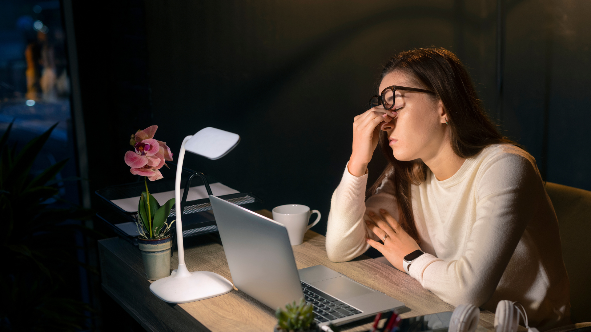  Efek Kerja Shift Malam pada Risiko Kanker Payudara: Studi dan Implikasinya bagi Pekerja Wanita Indonesia 